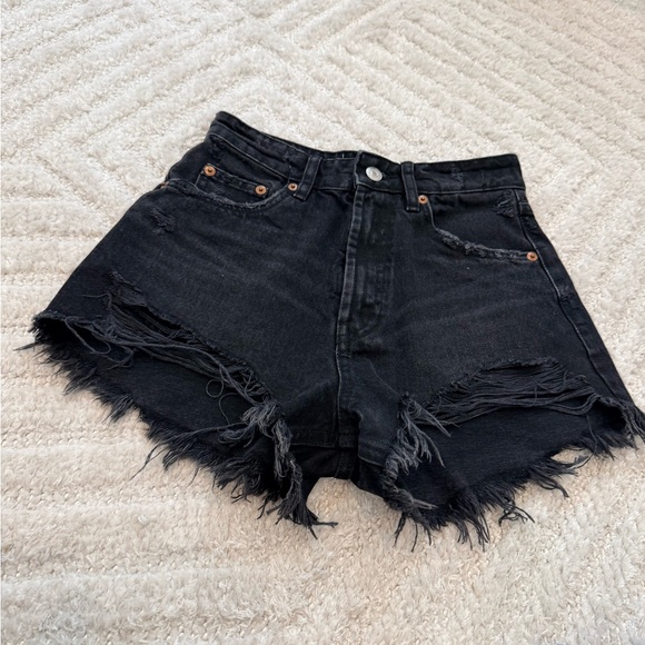 Women’s Zara High Waist Black Frayed Denim Shorts Size 0 - Picture 4 of 6